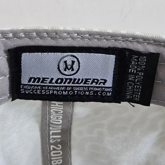 CHICAGO BULLS BMO Melonwear Snapback Hat white grey nwot - Picture 6 of 6